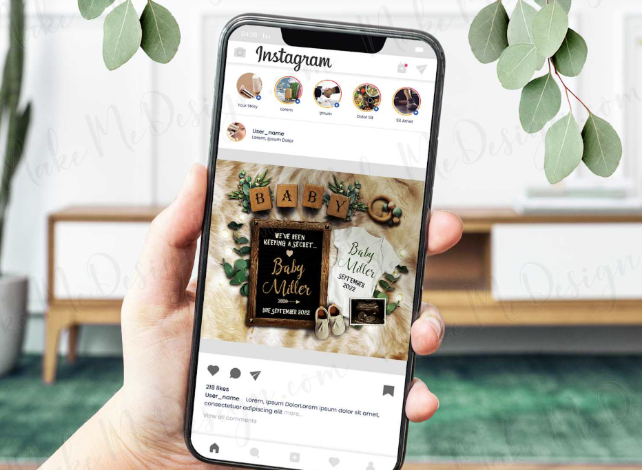 Publication d'annonce de grossesse sur Instagram présentant une mise à plat créative avec des articles pour bébé et un texte d'annonce makemedesign
